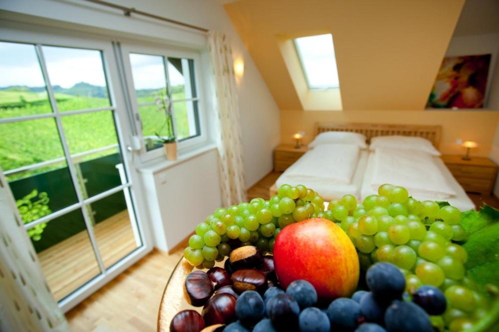 Toso Genussreich Hotel Leutschach Room photo