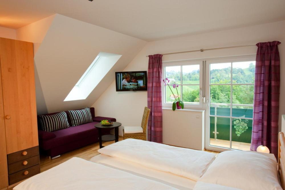 Toso Genussreich Hotel Leutschach Room photo